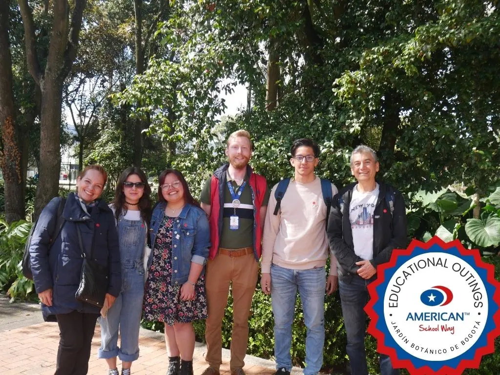 Imagen de los miembros de ASW en el jardín botánico