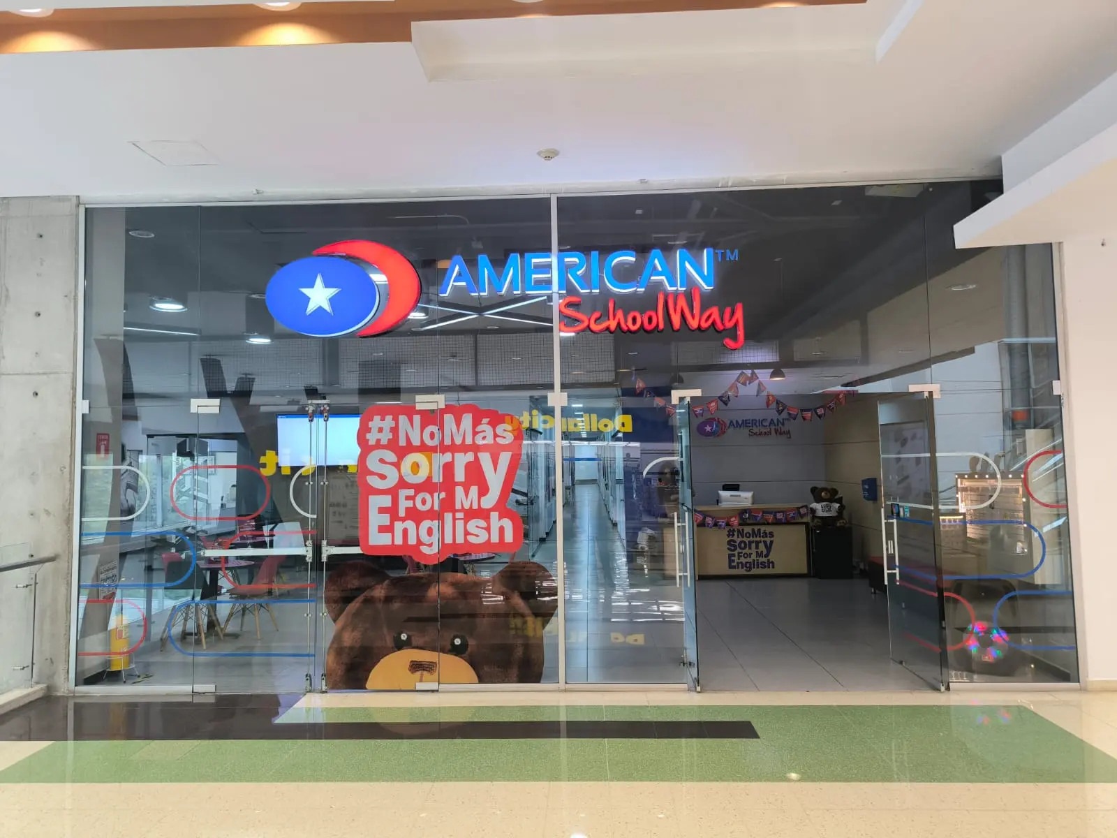 Sede de American School Way CC Florida Medellin